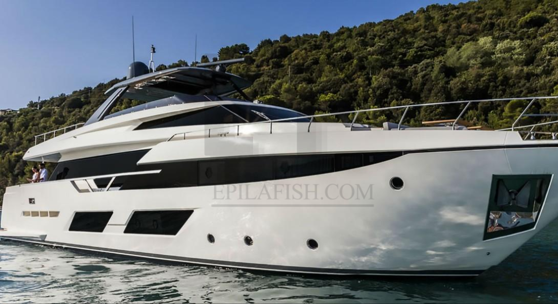 Ferretti Yachts 920